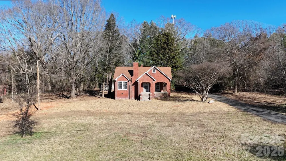 5724 Mooresville Road Kannapolis, NC 28081