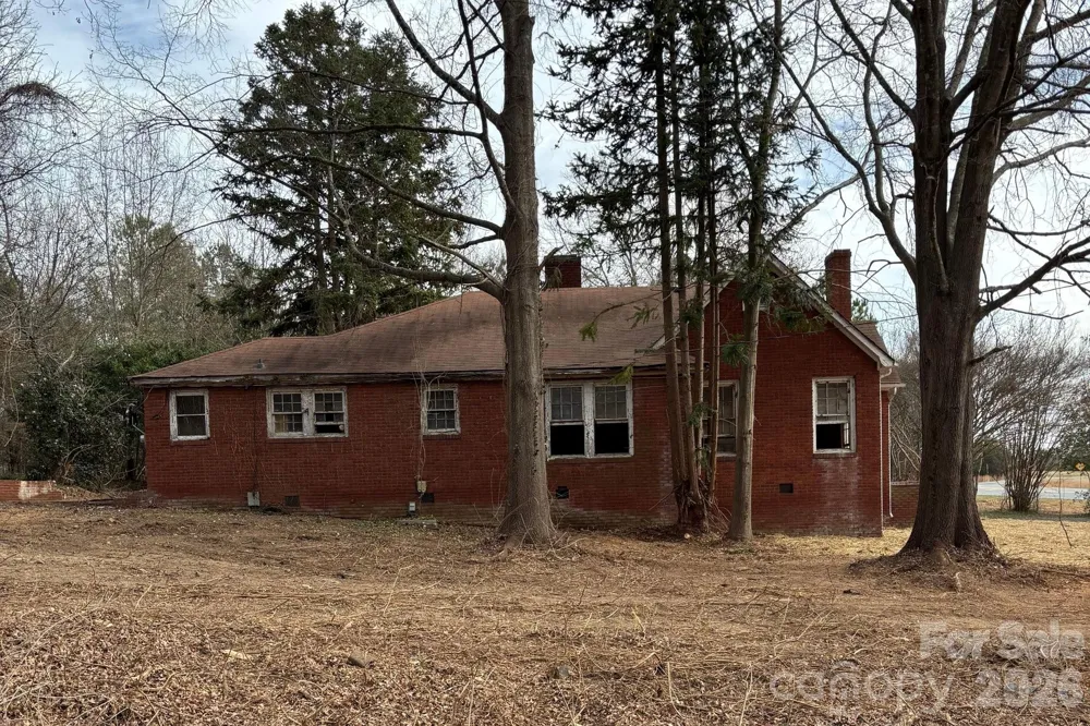 5724 Mooresville Road Kannapolis, NC 28081