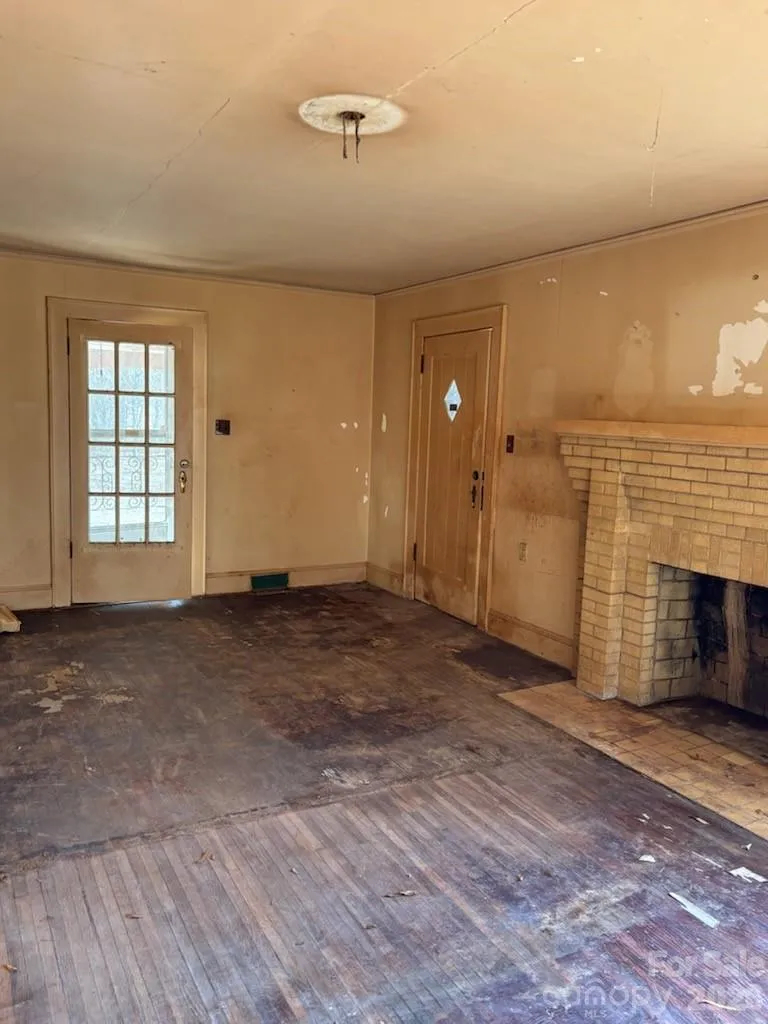 5724 Mooresville Road Kannapolis, NC 28081