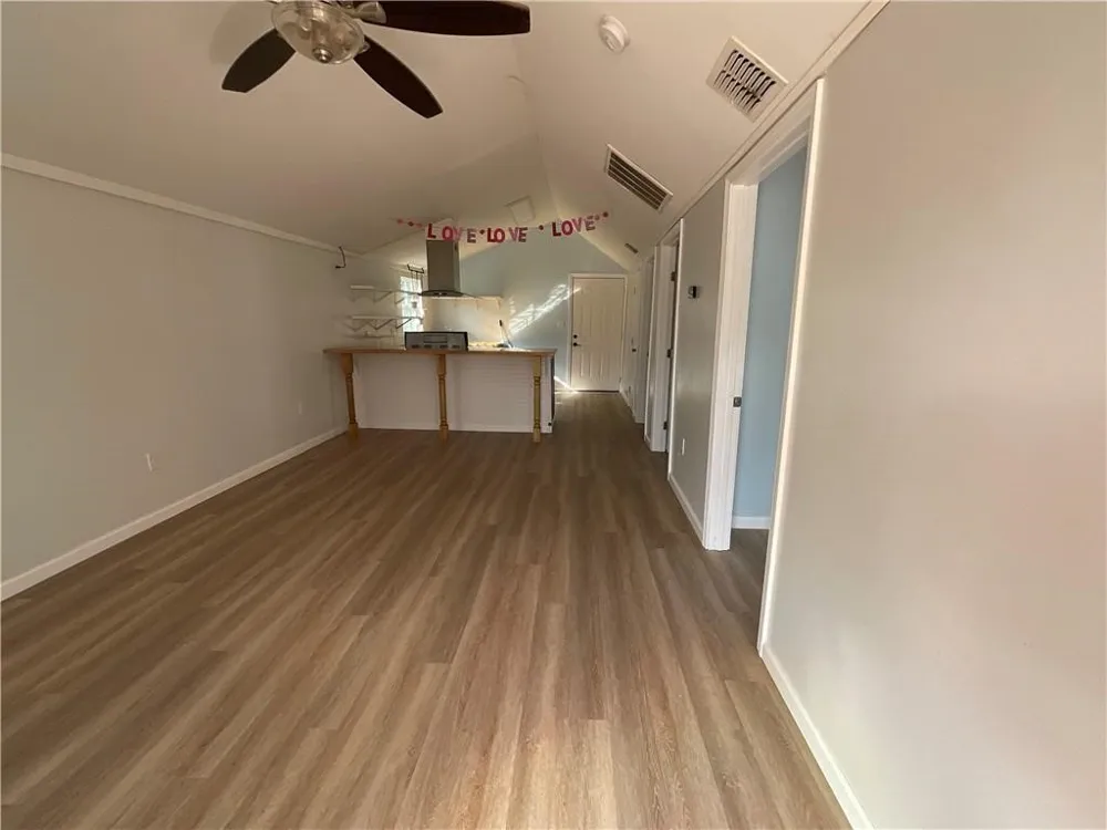 2806 Guadalupe Corpus Christi, TX 78405