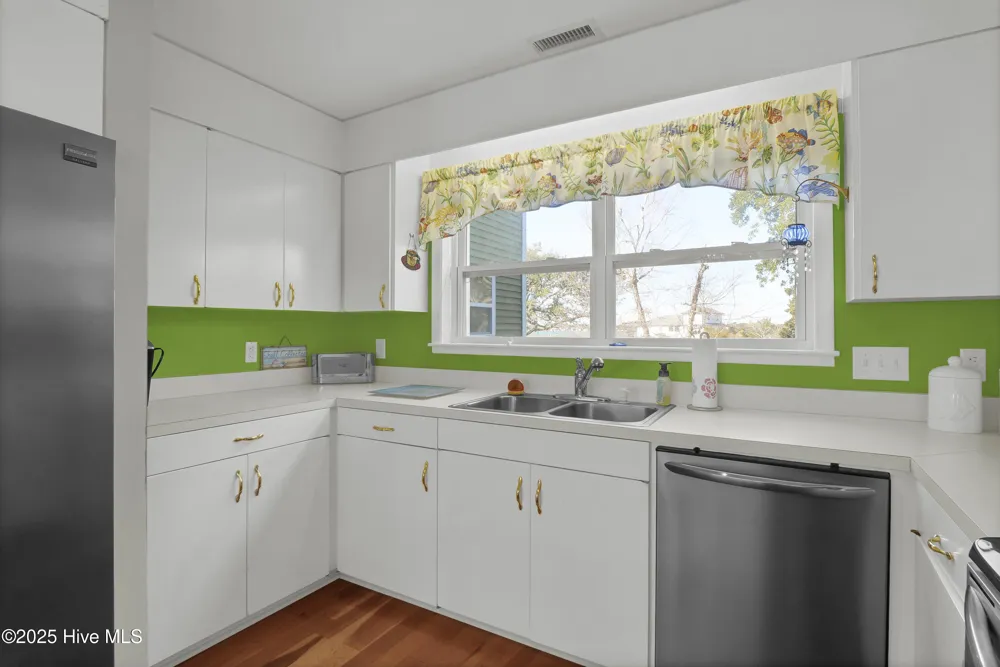 111 Cutlass Drive Surf City, NC 28445