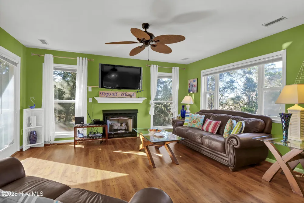 111 Cutlass Drive Surf City, NC 28445