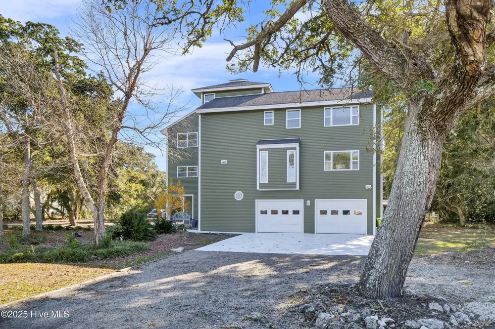 111 Cutlass Drive Surf City, NC 28445