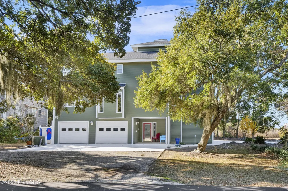 111 Cutlass Drive Surf City, NC 28445