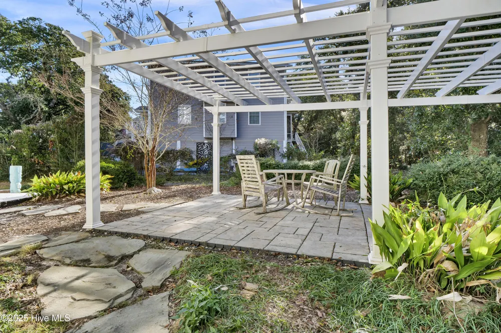 111 Cutlass Drive Surf City, NC 28445