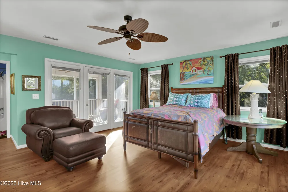 111 Cutlass Drive Surf City, NC 28445