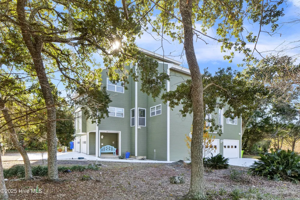 111 Cutlass Drive Surf City, NC 28445