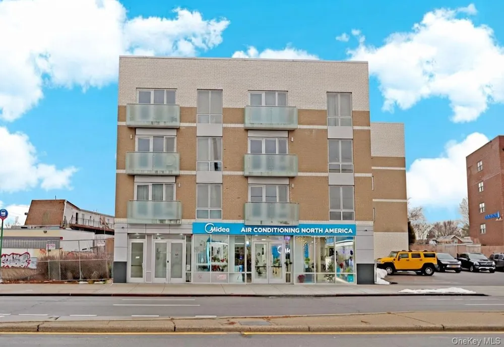 15815 Union Turnpike #3B Fresh Meadows, NY 11366