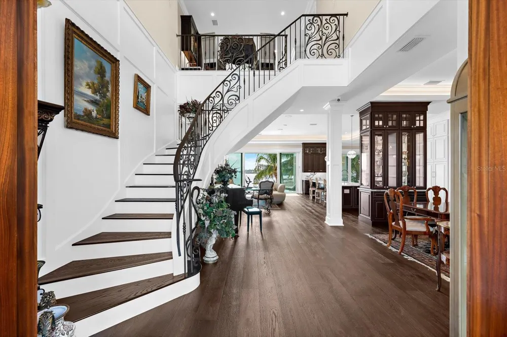 511 BAYVIEW DRIVE Holmes Beach, FL 34217