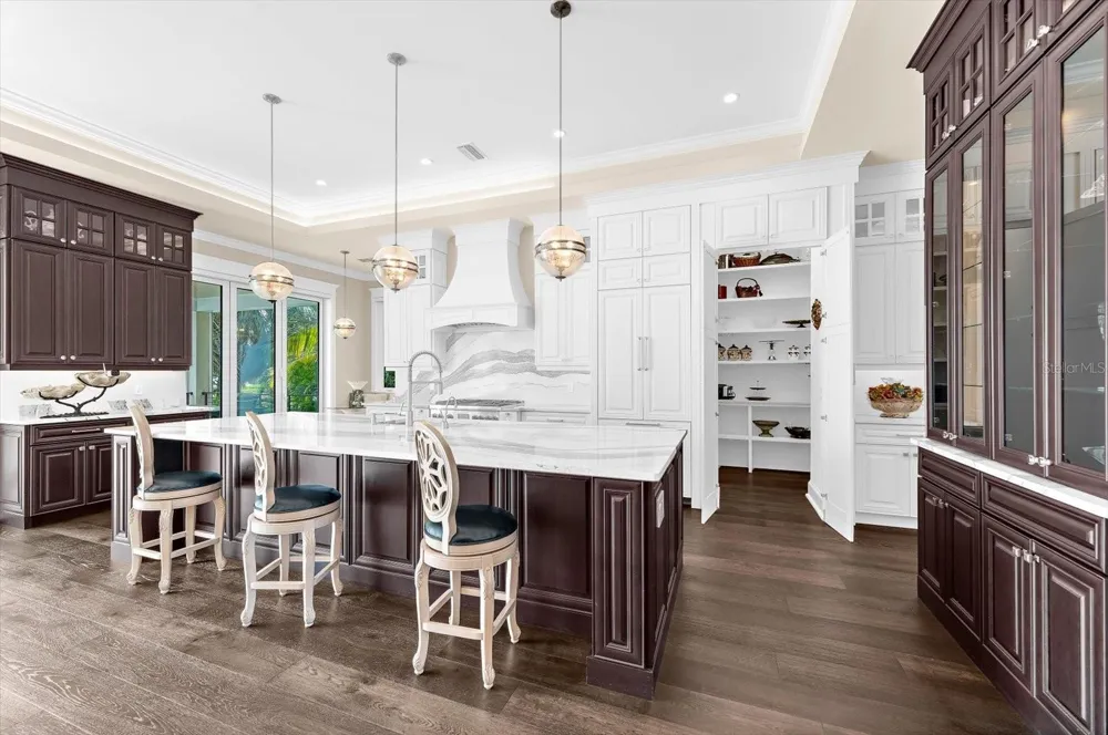 511 BAYVIEW DRIVE Holmes Beach, FL 34217