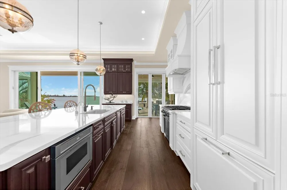 511 BAYVIEW DRIVE Holmes Beach, FL 34217