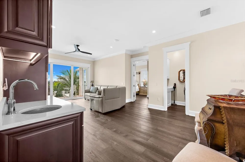 511 BAYVIEW DRIVE Holmes Beach, FL 34217