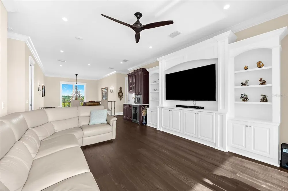 511 BAYVIEW DRIVE Holmes Beach, FL 34217
