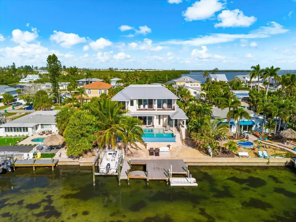 511 BAYVIEW DRIVE Holmes Beach, FL 34217