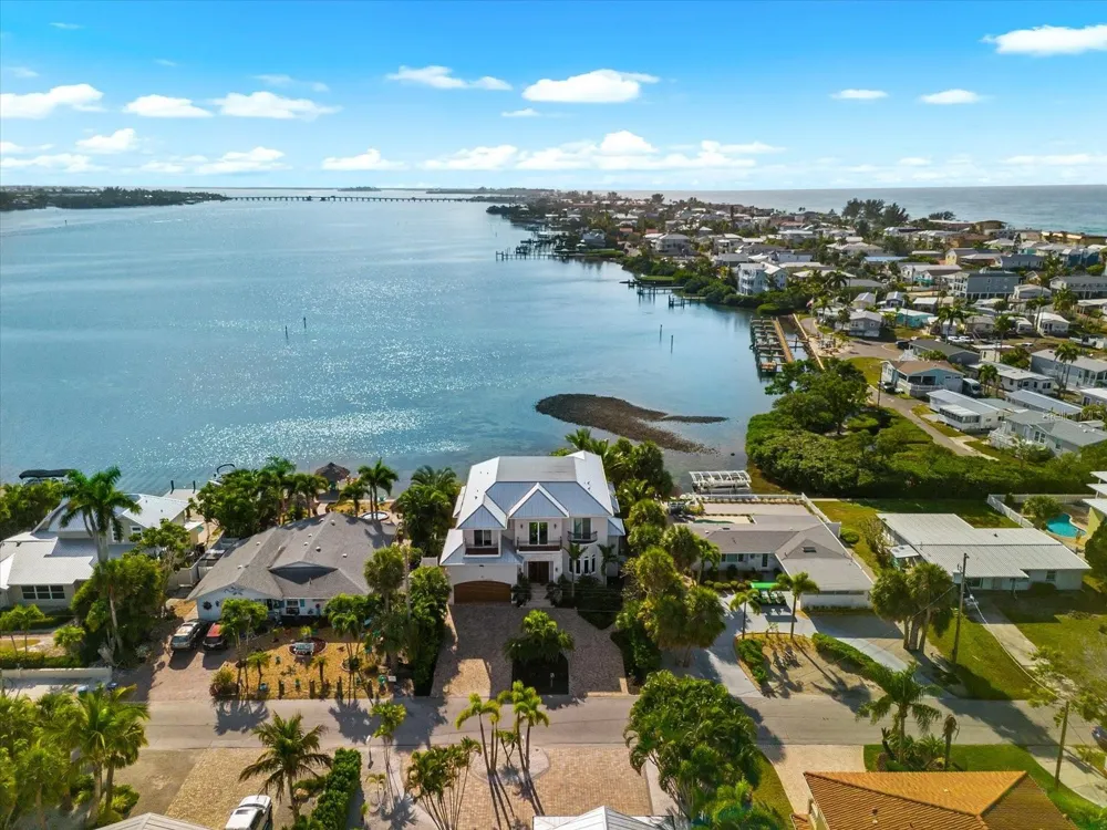 511 BAYVIEW DRIVE Holmes Beach, FL 34217