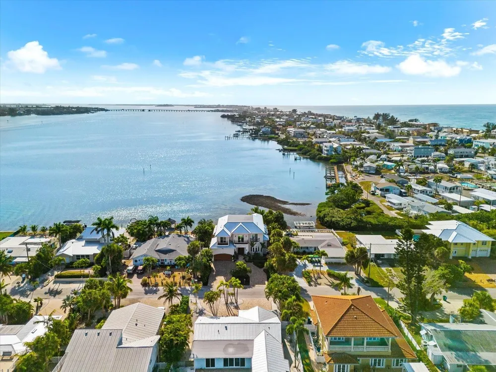511 BAYVIEW DRIVE Holmes Beach, FL 34217