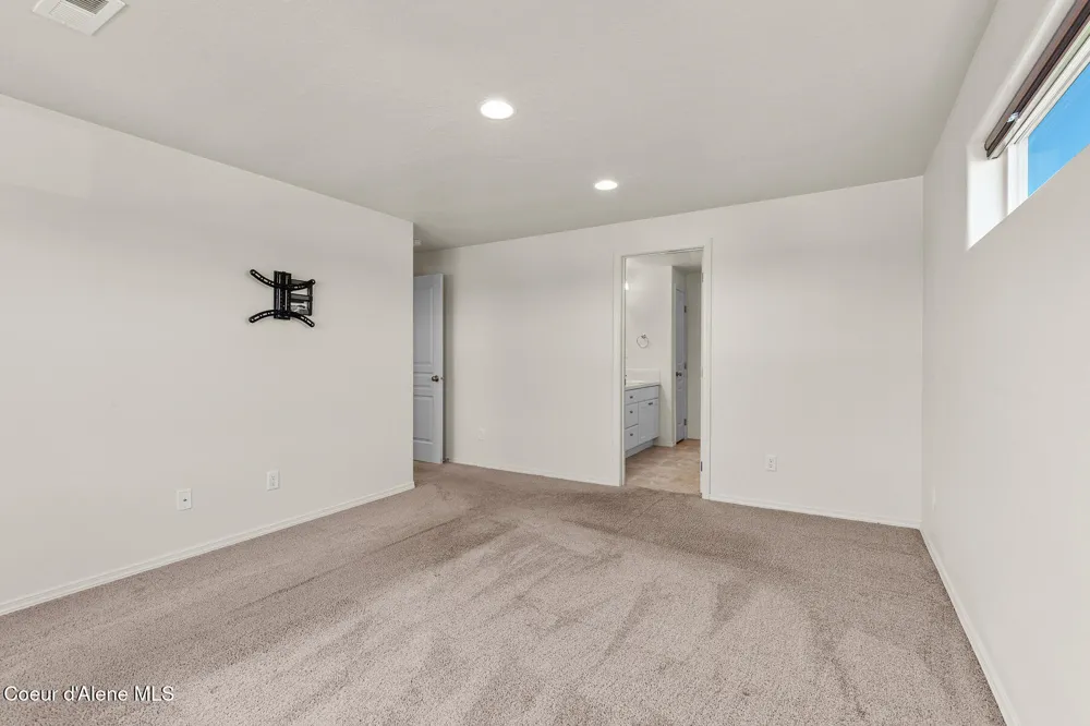 12981 Gondola Street Rathdrum, ID 83858