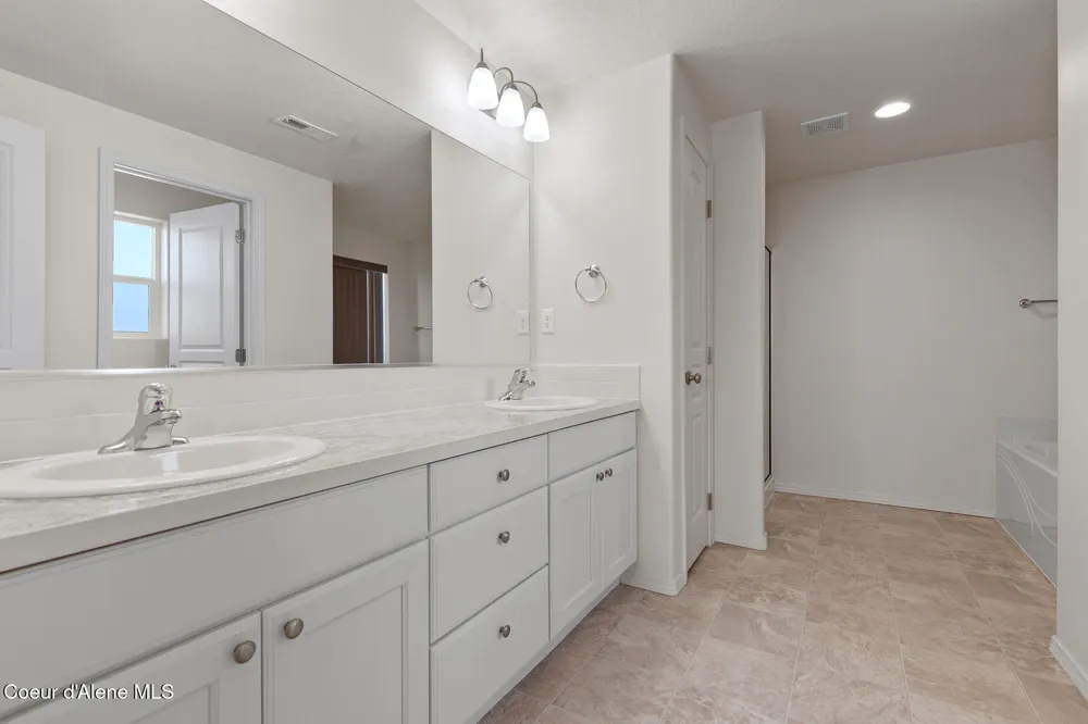 12981 Gondola Street Rathdrum, ID 83858