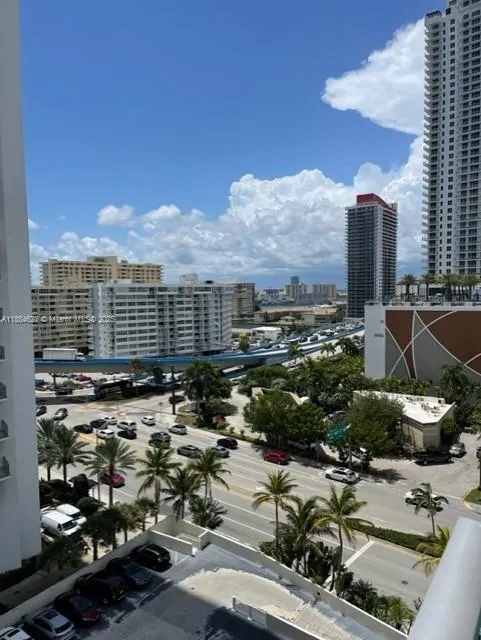 4001 S Ocean Dr #10F Hollywood, FL 33019