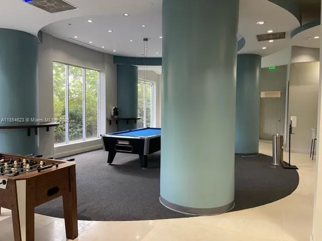 4001 S Ocean Dr #10F Hollywood, FL 33019