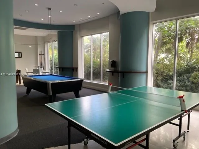 4001 S Ocean Dr #10F Hollywood, FL 33019
