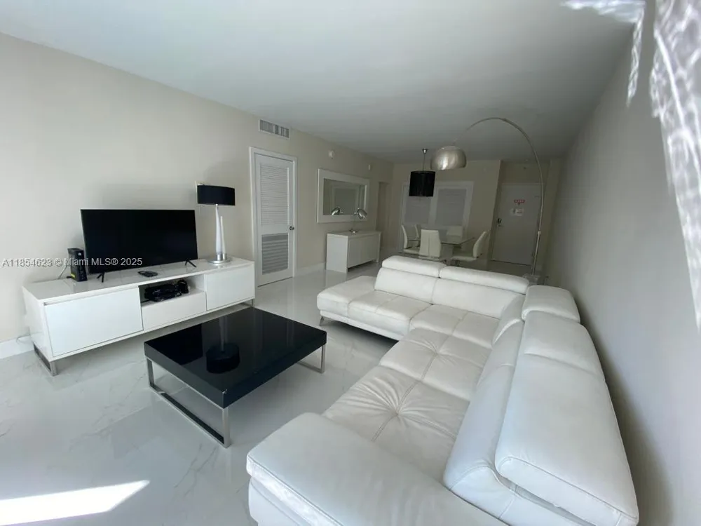 4001 S Ocean Dr #10F Hollywood, FL 33019