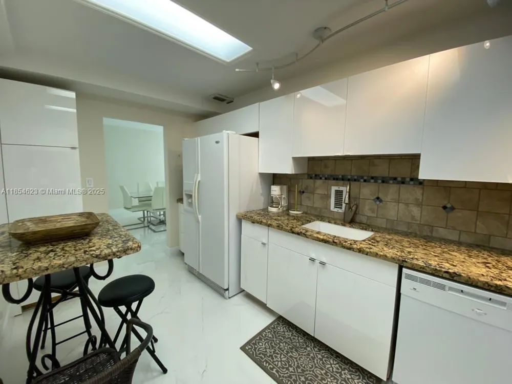 4001 S Ocean Dr #10F Hollywood, FL 33019