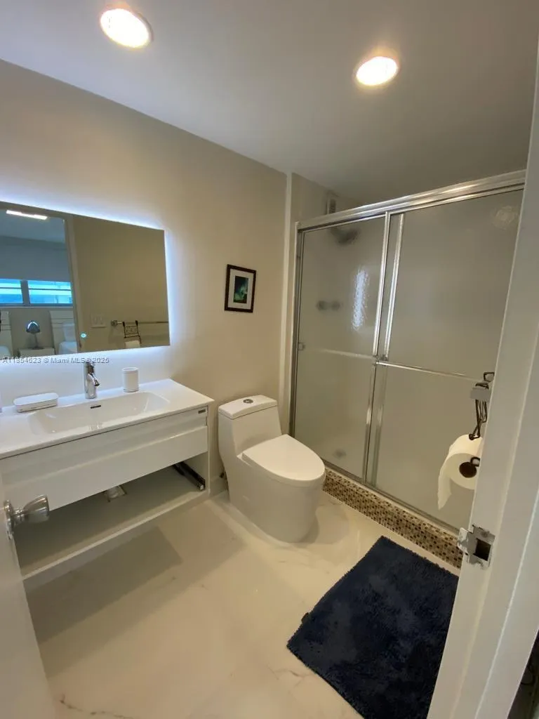 4001 S Ocean Dr #10F Hollywood, FL 33019