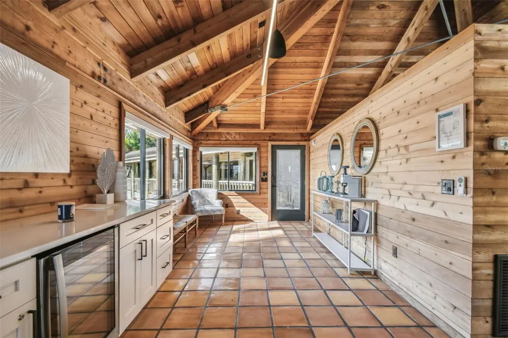 7147 LA LENAIRE DRIVE Longboat Key, FL 34228