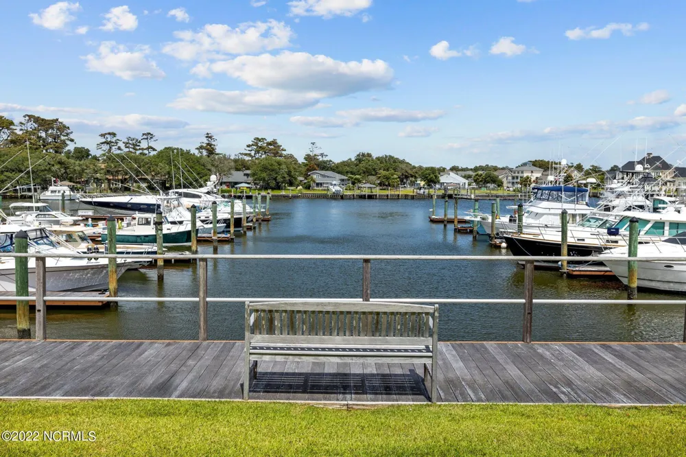 150 Lands End Road #A33 Morehead City, NC 28557