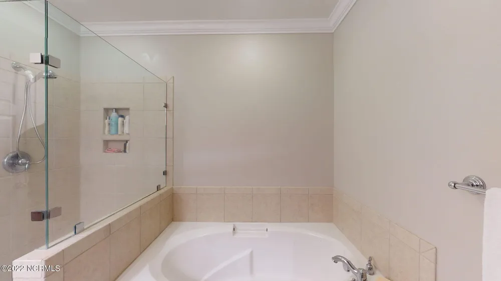 150 Lands End Road #A33 Morehead City, NC 28557