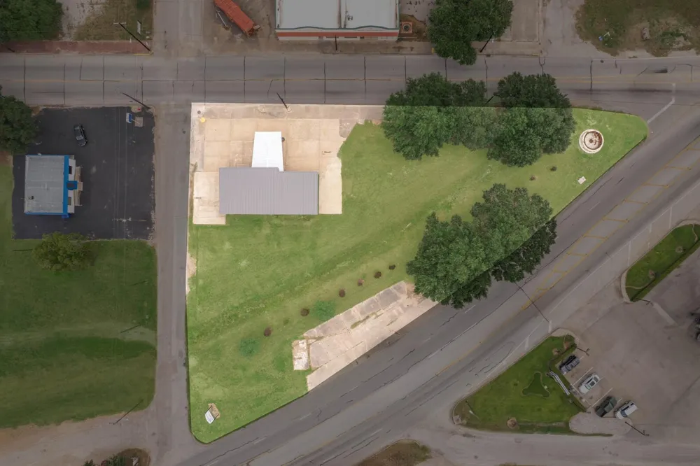 401 E Main Street Eagle Lake, TX 77434