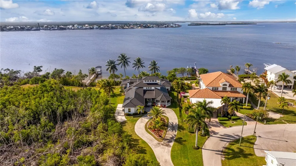 Shoreview Drive Matlacha, FL 33993