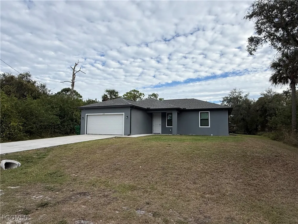ACORN CIRCLE Labelle, FL 33935
