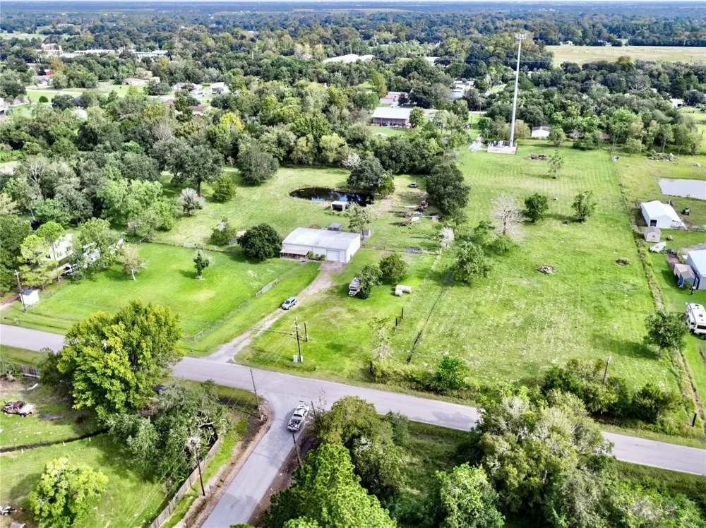 15332 Fir Rd Santa Fe, TX 77517