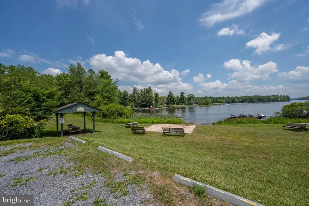 PARADISE RIDGE ROAD Oakland, MD 21550