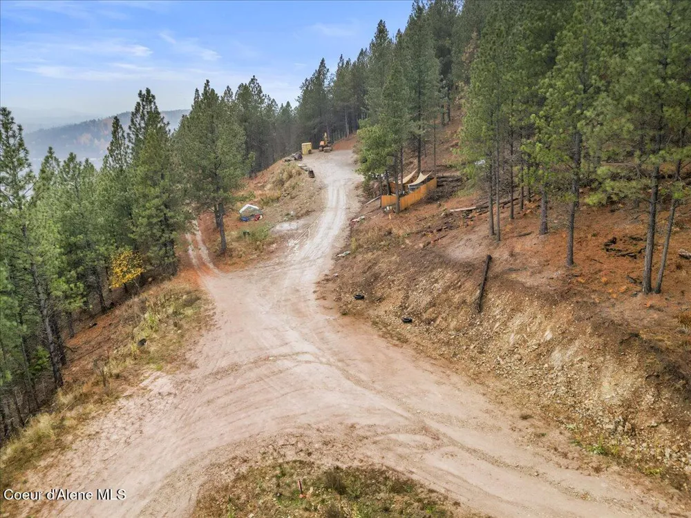 2972 Southfork Rdg Road Smelterville, ID 83868