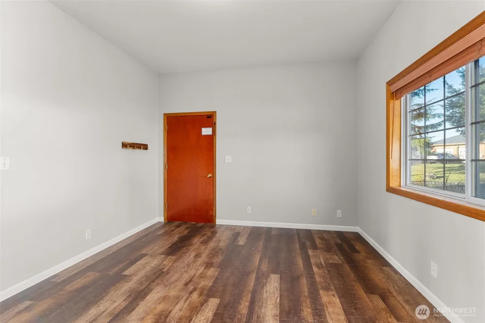 15 Spruce Lane South Bend, WA 98586