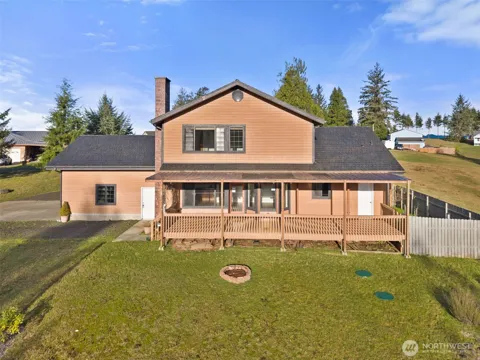 15 Spruce Lane