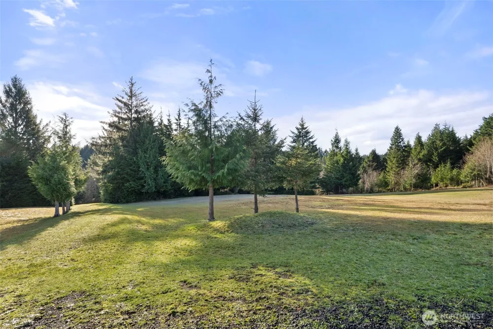 15 Spruce Lane South Bend, WA 98586