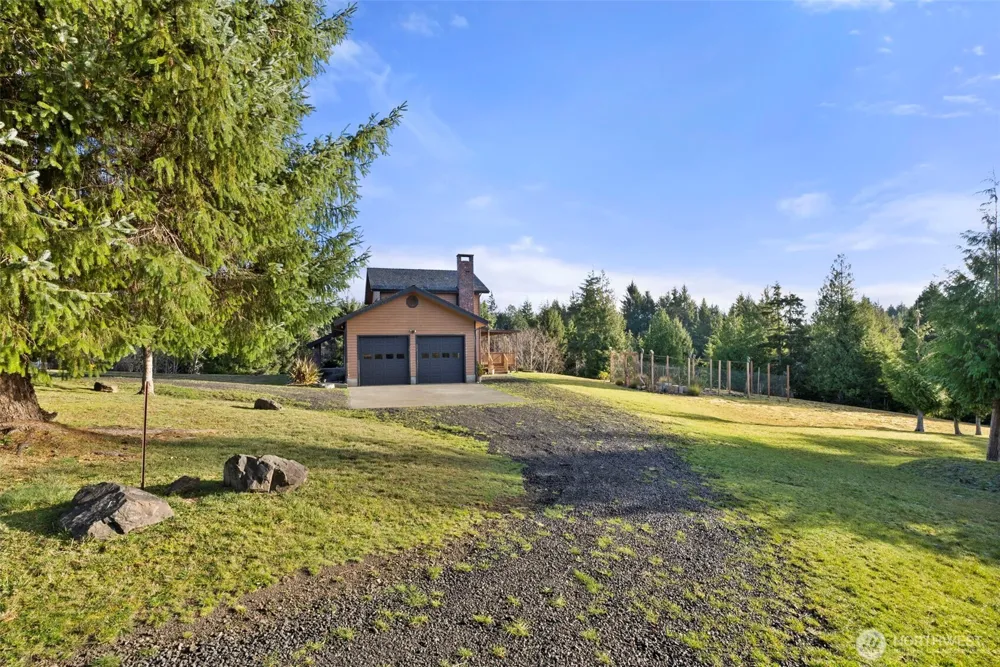 15 Spruce Lane South Bend, WA 98586