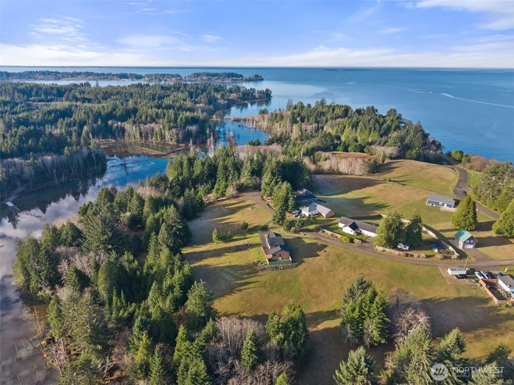 15 Spruce Lane South Bend, WA 98586