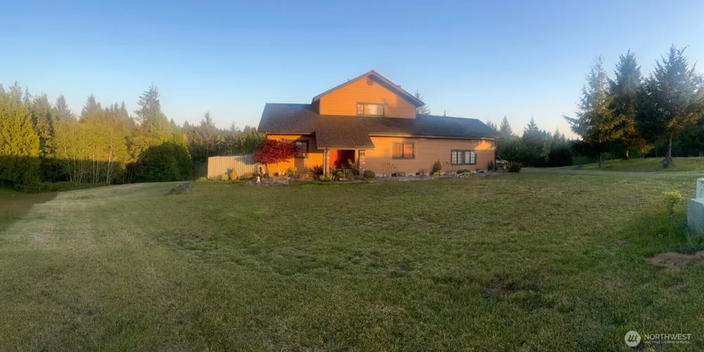 15 Spruce Lane South Bend, WA 98586