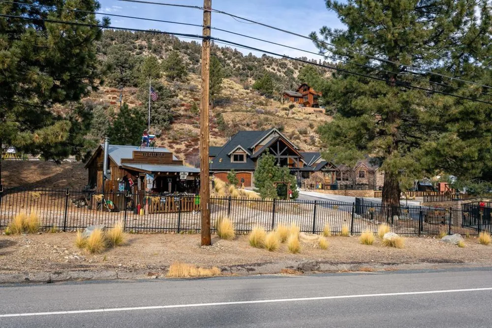 Timberline Dr Wrightwood, CA 92397
