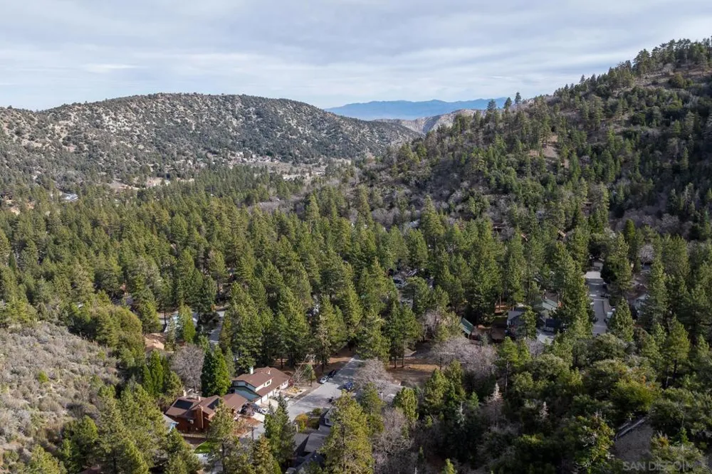 Timberline Dr Wrightwood, CA 92397