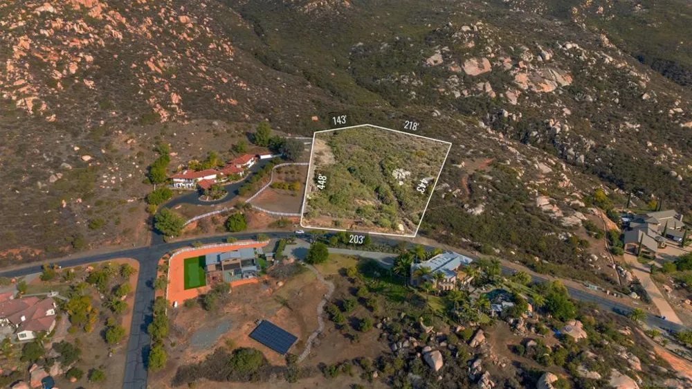 87 Presilla Dr Jamul, CA 91935