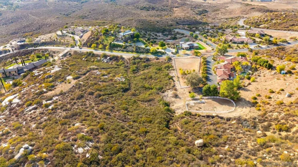 87 Presilla Dr Jamul, CA 91935