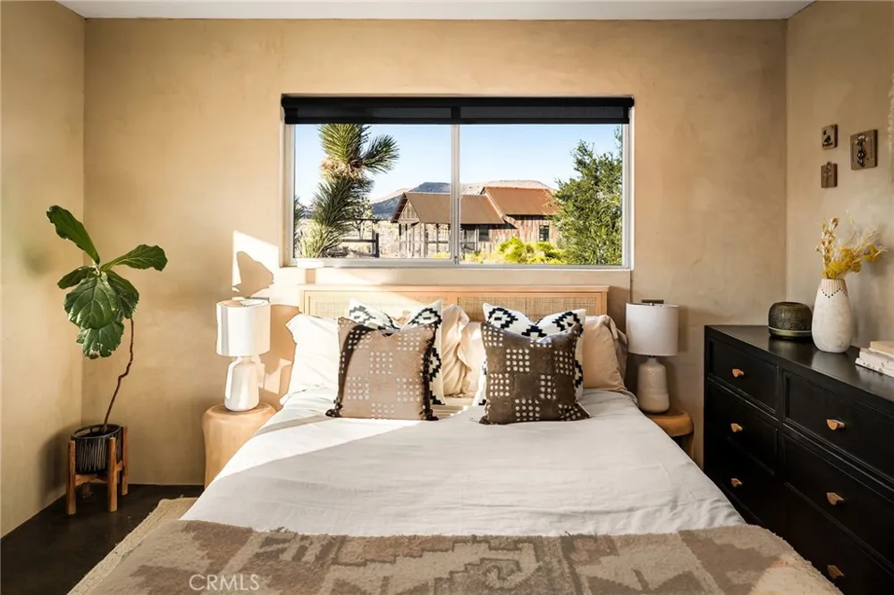 2680 Vine Pioneertown, CA 92268