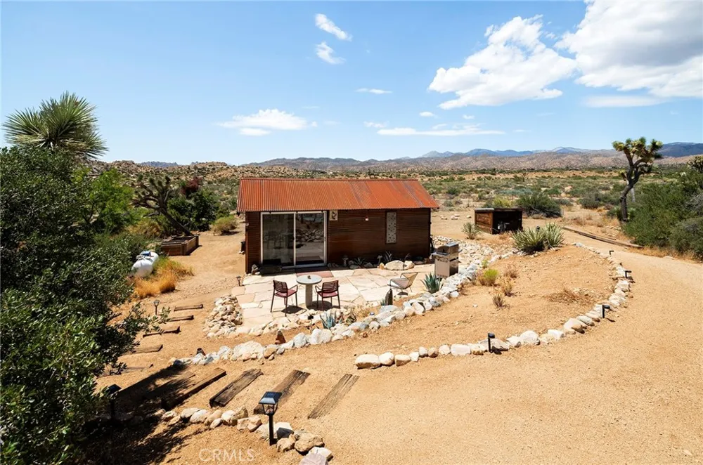 2680 Vine Pioneertown, CA 92268