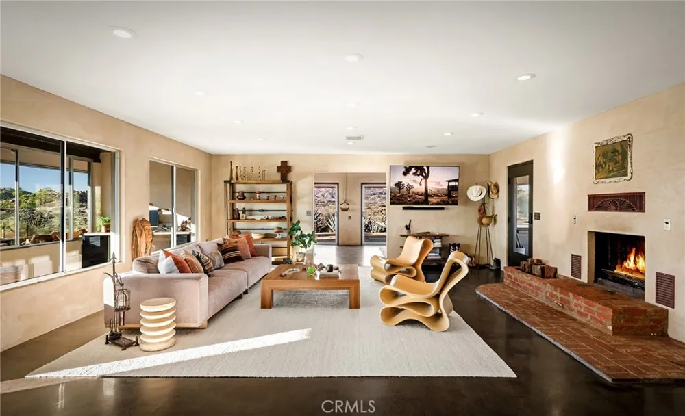 2680 Vine Pioneertown, CA 92268